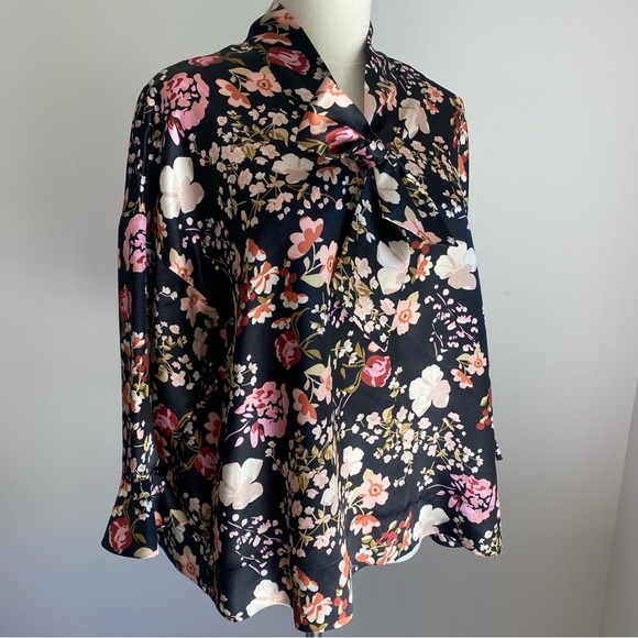byTiMo Tie Neck Floral Print Satin Blouse Top Pussycat Bow Size M - Picture 1 of 13